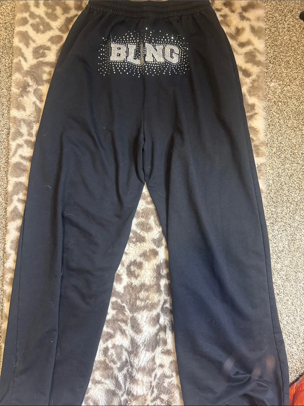 Black 'Senior L3' Girls' Cozy Sweatpants